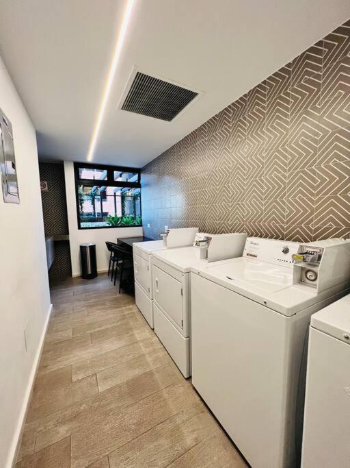 Apartamento 2 Habitaciones, Edificio Airali, Zona 10, Miradolo Guatemala City Exteriör bild